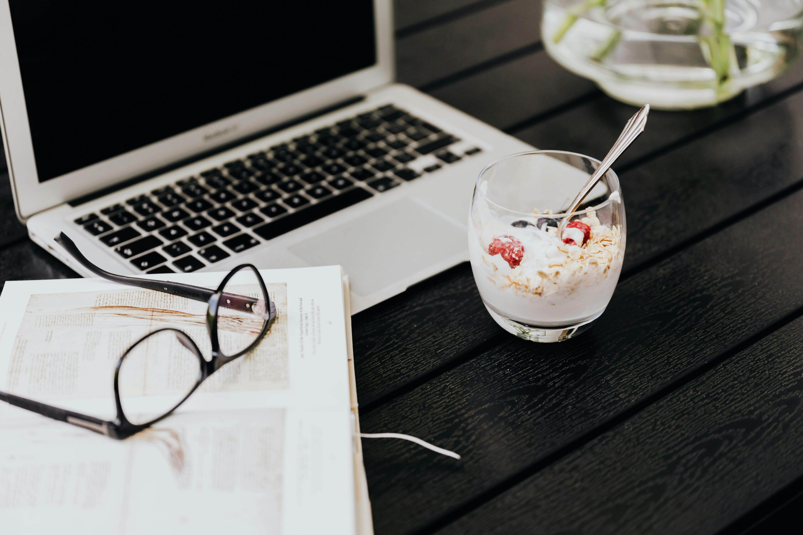 Eating Healthy While Working From Home